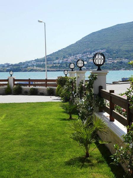 Nemrut Bay Otel Yenifoca Exterior foto